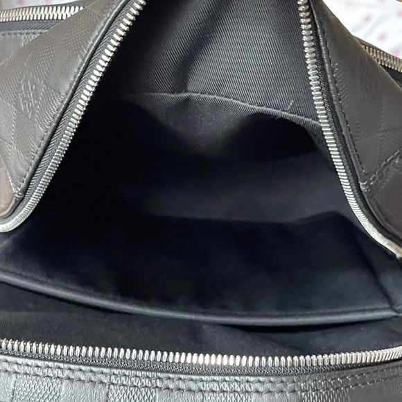 Authentic L.v backpack - Picture 4 of 10